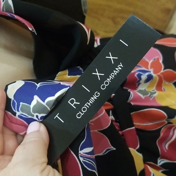 Open Back Floral Dress by Trixxi - Picture 13 of 15